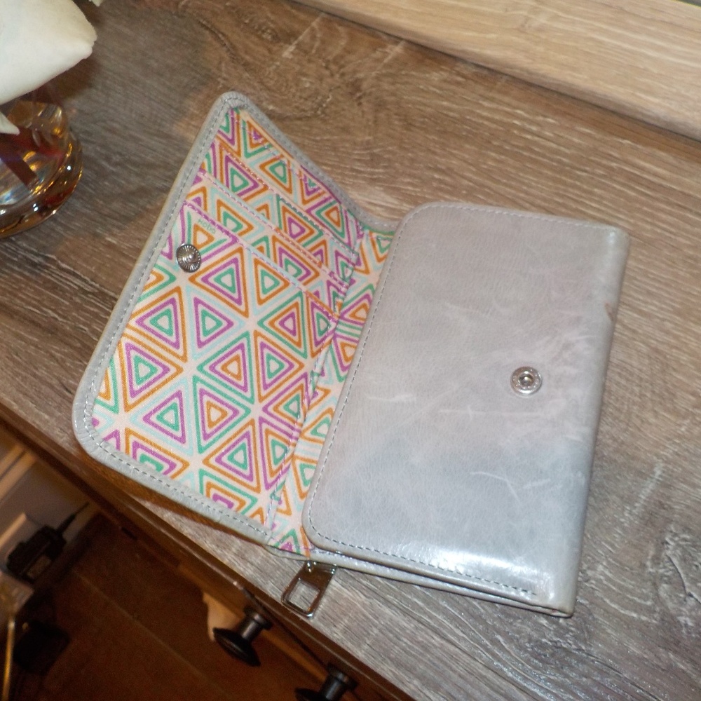 HOBO ⚡️grey patterned jill wallet